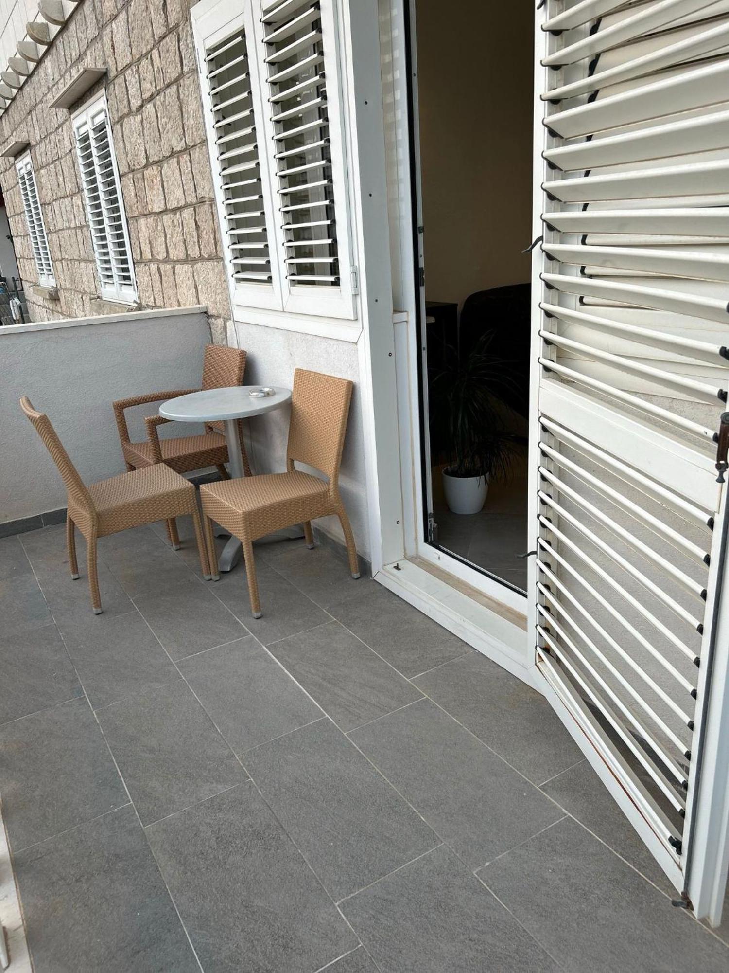 Perina Apartment - Free Parking Dubrovnik Exterior photo