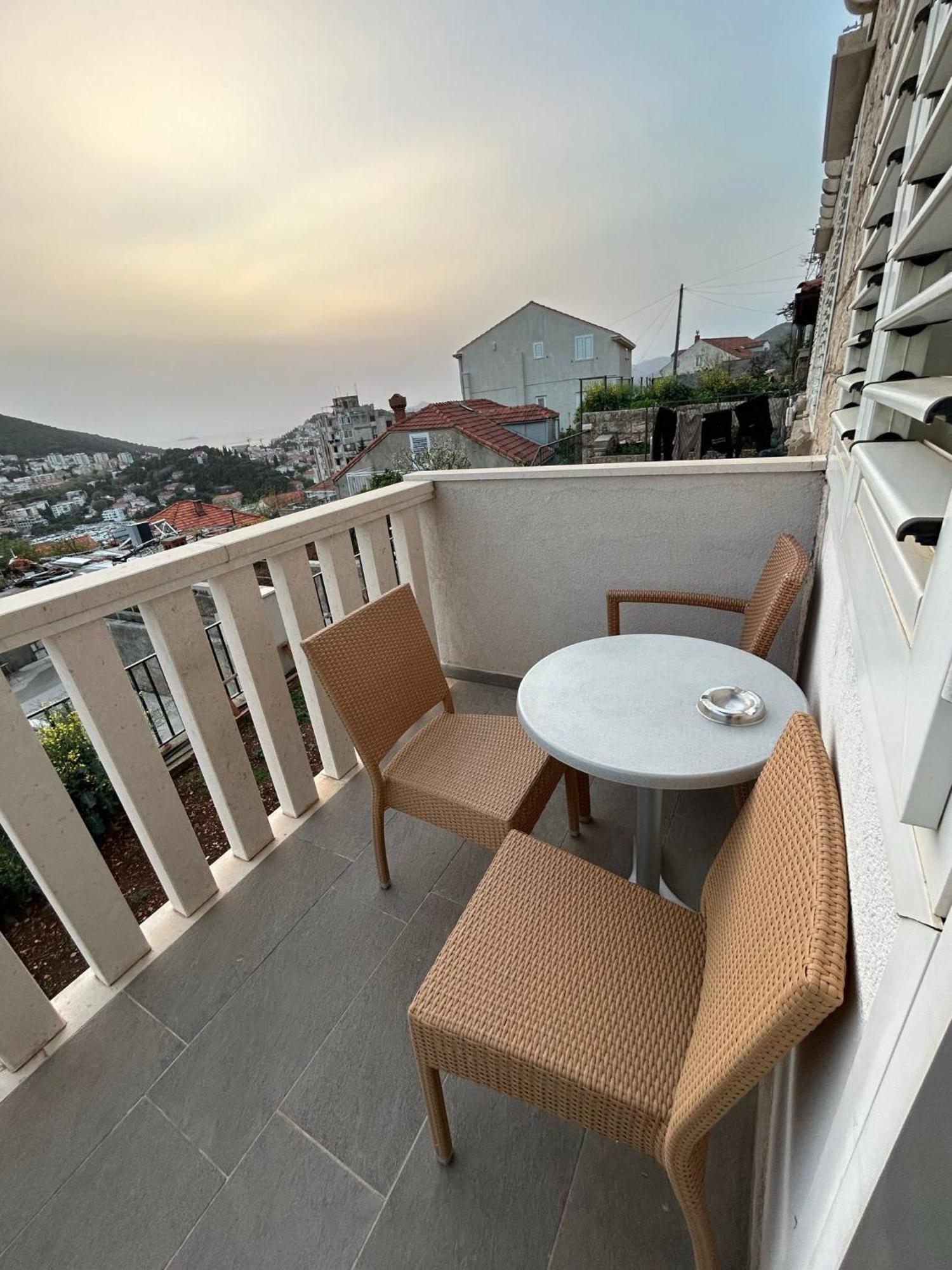 Perina Apartment - Free Parking Dubrovnik Exterior photo